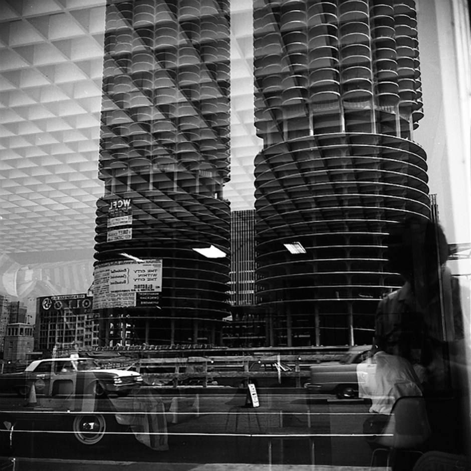 Vivian-Maier-Exhibit-686-11