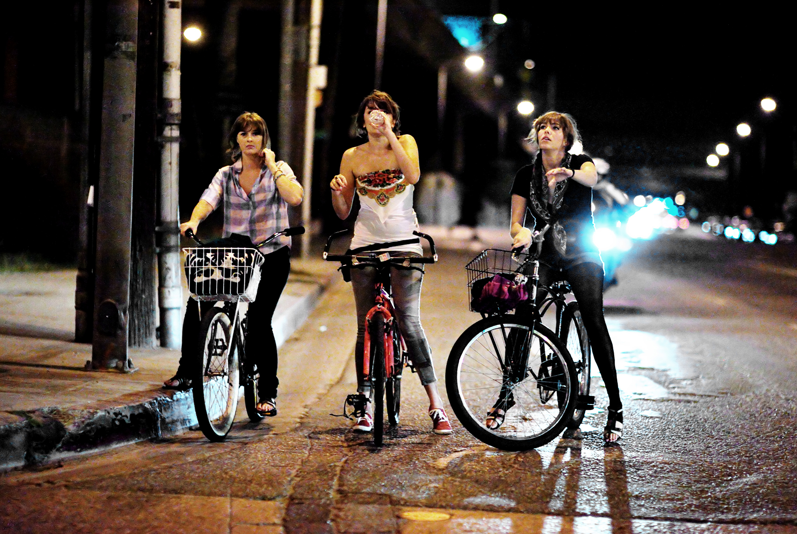 triplets at night_barnat1600